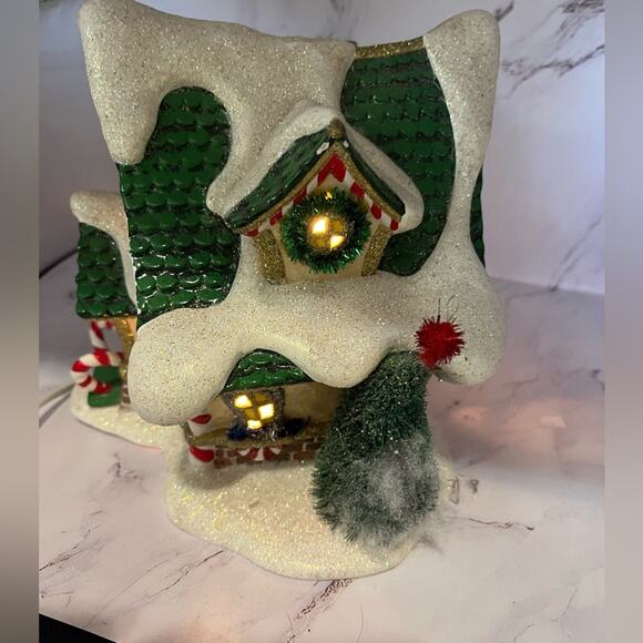 Department 56 vintage light up gingerbread house - Picture 3 of 16